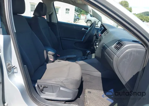 2014 Volkswagen Jetta 2.0L S z USA, uszkodzony, nr VIN 3VW2K7AJ6EM365397